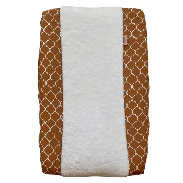 Changing pad cover Once upon a dream Hazel brown