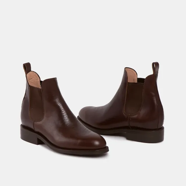 Men's Boots: Pedro Chelsea Tire - Chocolate