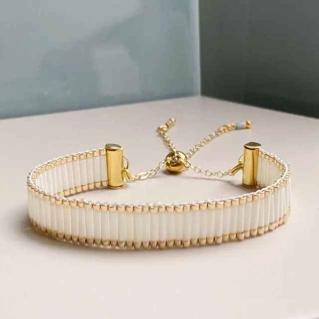 Cream bar bead bracelet