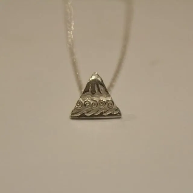 MNT004 Mountain Silver Necklace