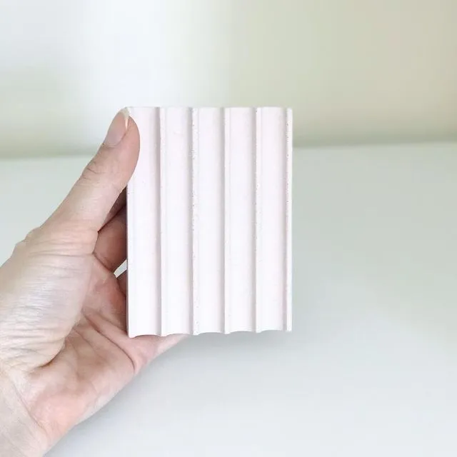 Concrete rectangular soap dish (plaster pink)