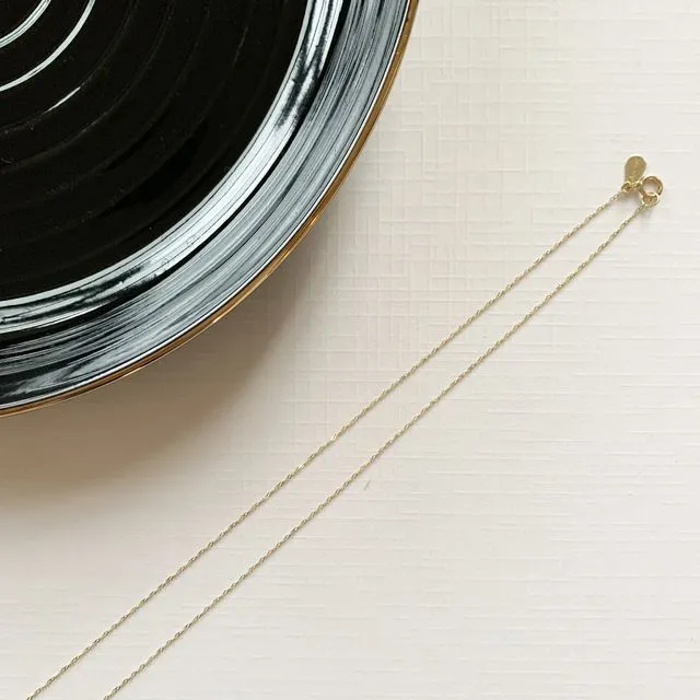 Spectre - 14k Gold Dainty Chain Necklace