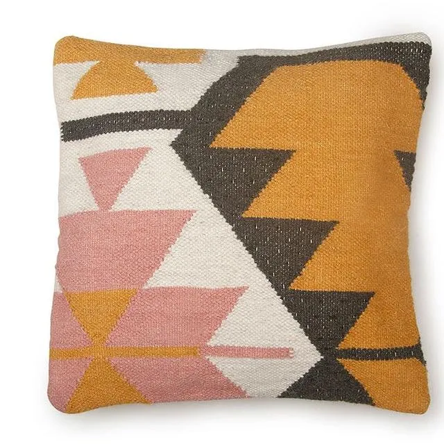 Desert Kilim Geometric Pillow, Blush - 18"x18"