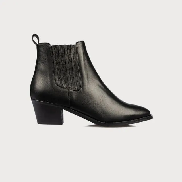 Chelsea - Black Leather Boots