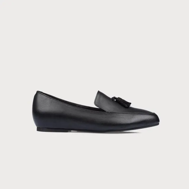 Maggie - Black Leather Flat Shoes
