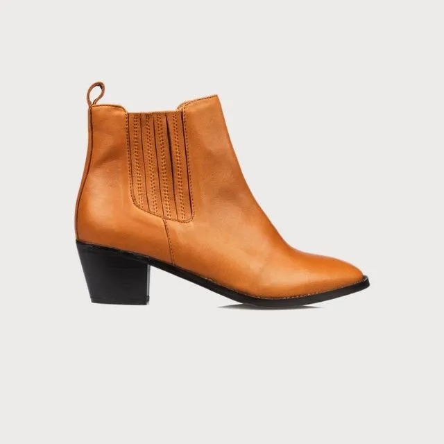 Chelsea - Tan Leather Boots