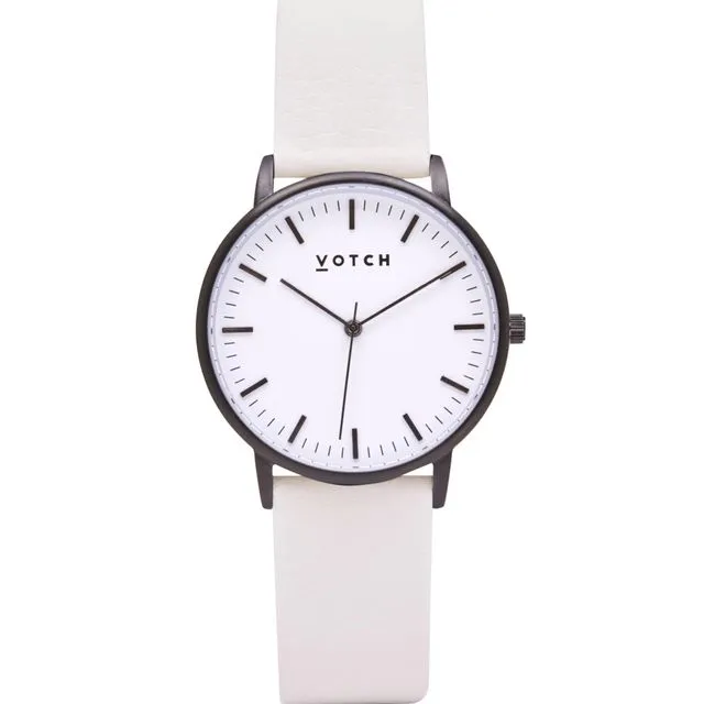 Black & Off White | Moment Watch