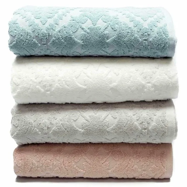 Country House Jacquard Sculpted Bath Towels