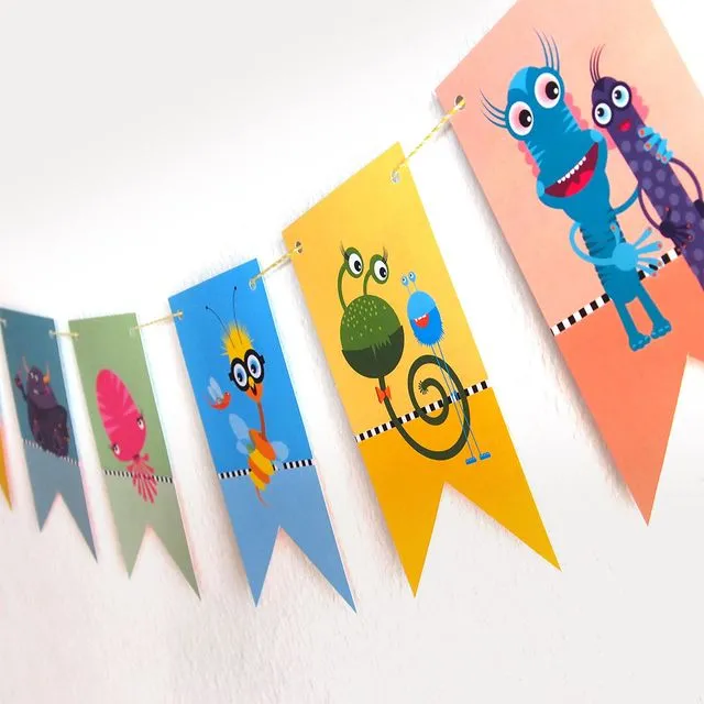 Paper garland as a decoration for the children's birthday party