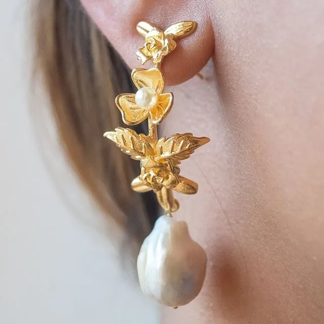 Twig Baroque Pearl Earrings