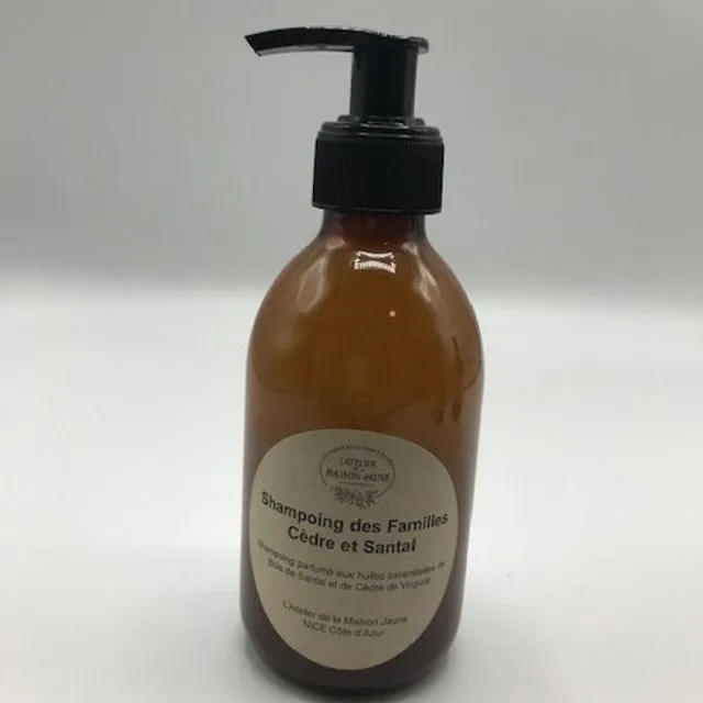 Shampoo gel scented with essential oils of Cedar and Sandalwood 250ml
