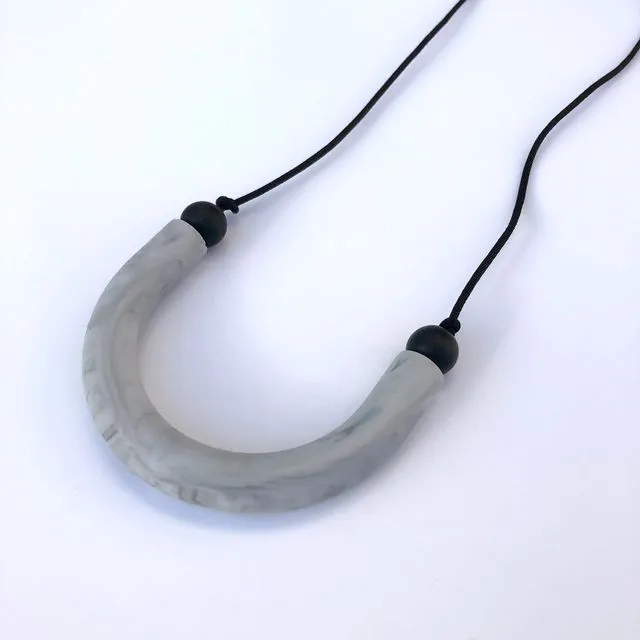Marble effect U shaped teething pendant
