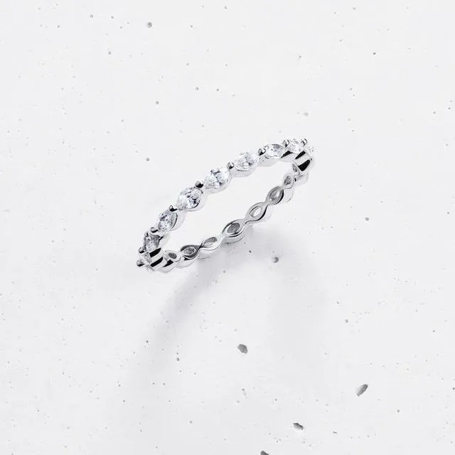 PETITE SIDE MARQUISE BAND 925 STERLING SILVER - COLOUR PLATINUM