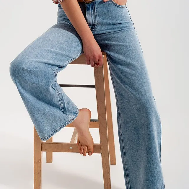 Wide leg jeans with high waist in light blue