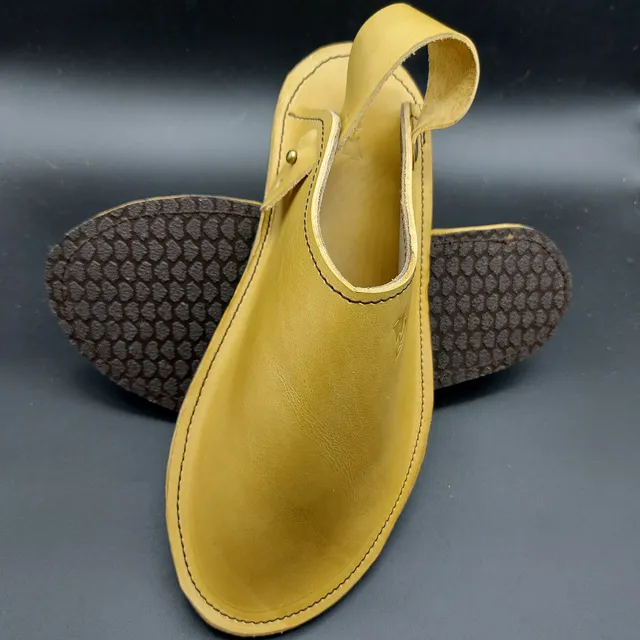 Valhalla Nordic moccasins/flat clogs. Opplav Clogs. Handcrafted in Europe. 100% leather and rubber sole(Mustard)