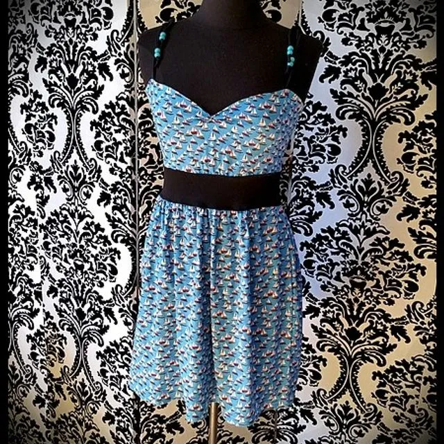 Blue dress with spaghetti straps sailboat print - size M/L