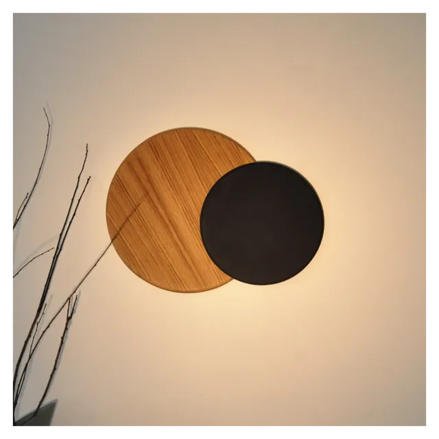 Wooden light eclipse