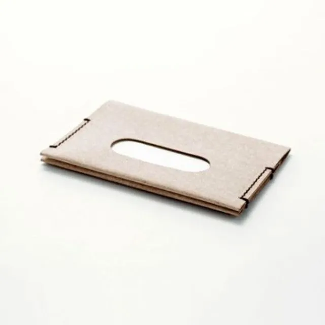 "Navigo" recycled leather card holder - Cream