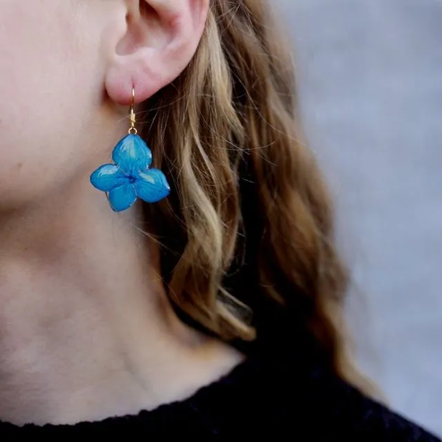 Blue Turquoise Hydrangea Resin Earrings - Gold Plated Silver