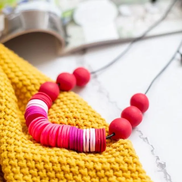 Red & neon pink adjustable disc necklace