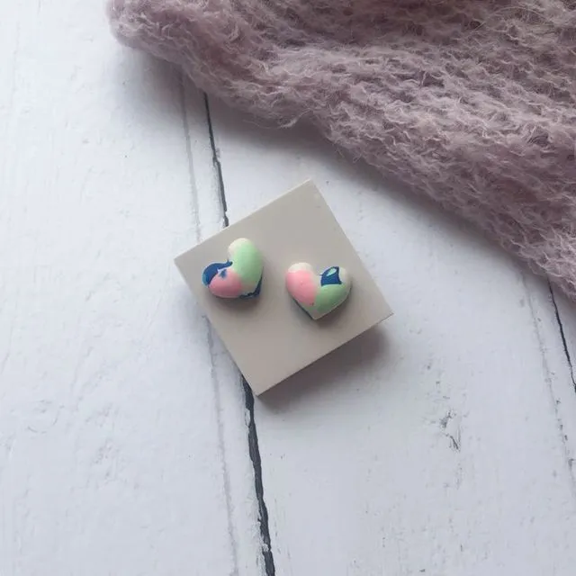 Marbled tie-dye jesmonite square brooch with hearts