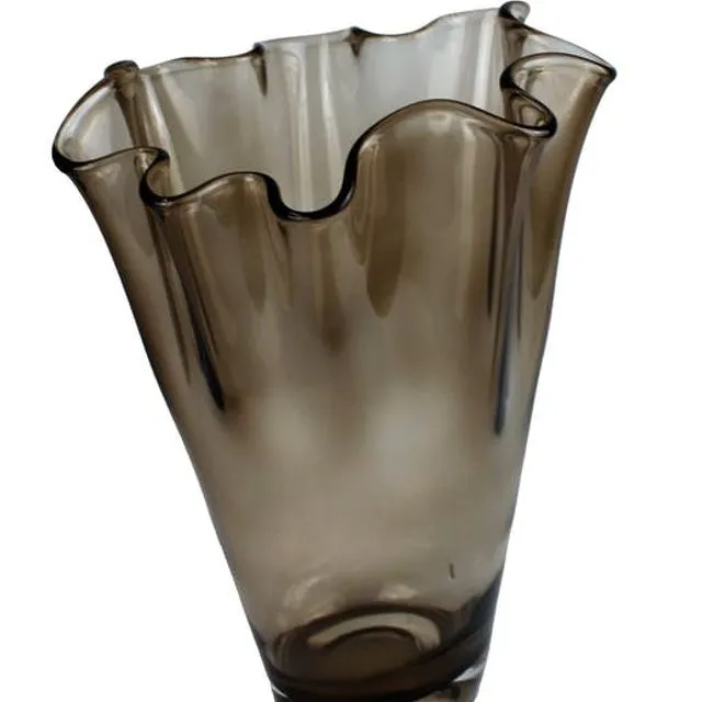 Vase glass wavy amber colored flower vase