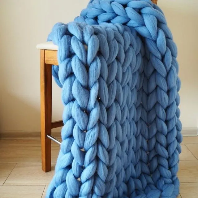 Chunky Knit Blanket (Blue)
