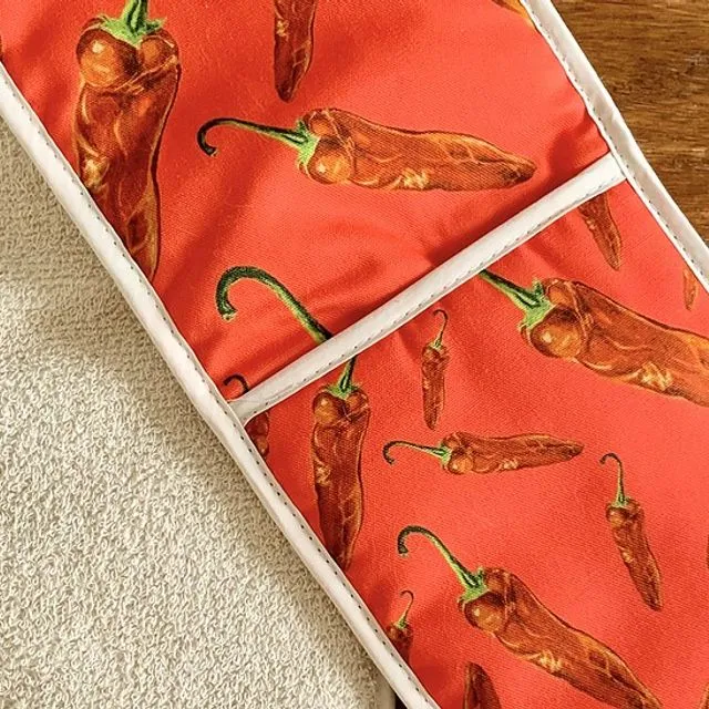 ‘Red Hot Chilli Pepper’ Double Oven Gloves