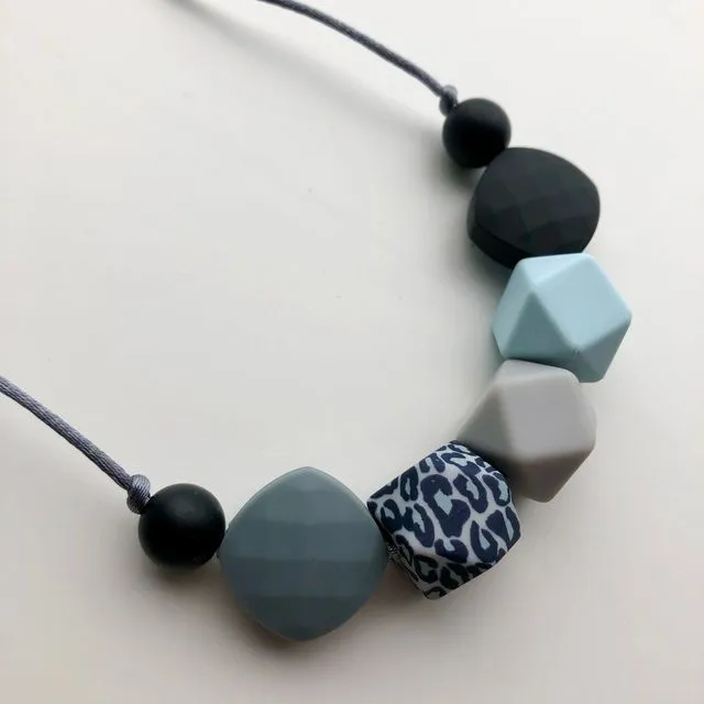 Leopard 7-bead Teething Necklace - grey cord and clasp