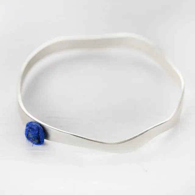 Floral Silver Bracelet - Wavy with one flower (Blue)