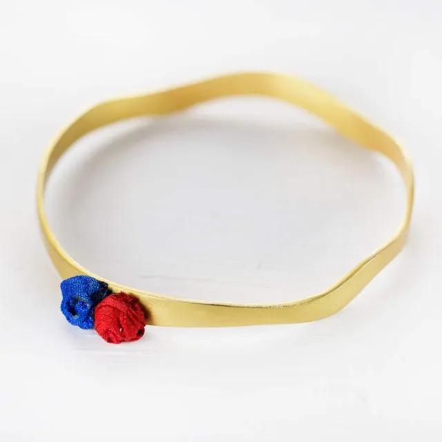 Flower Bangle Bracelet - Wavy with 2 flowers (Blue/Red)