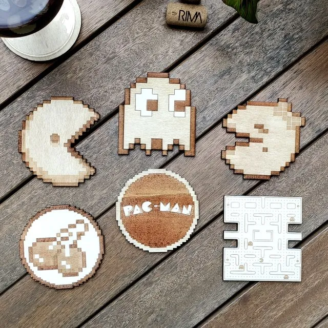 Set of 6 Pacman Wood Coasters - Housewarming Gift - Pac man - Videogame - Table Setting