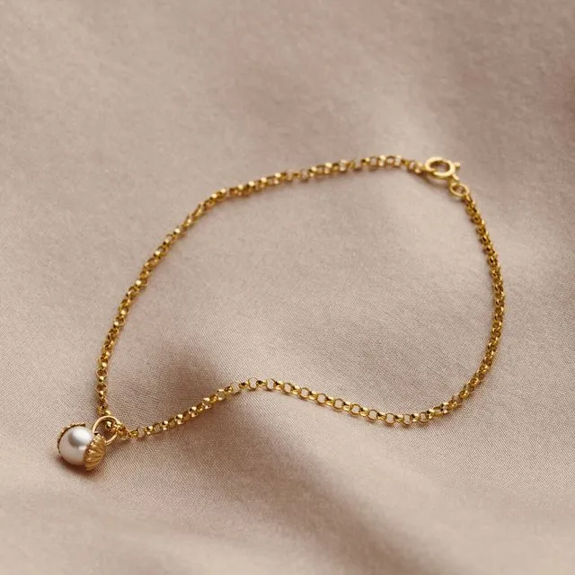 9ct Gold Pearl And Shell Charm Bracelet