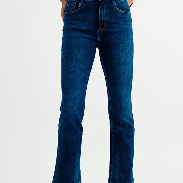 STRETCH FLARE JEANS IN MIDWASH