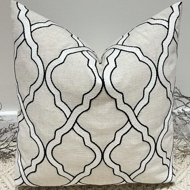 Enlarge Black and Natural Patterned 20" Cushion/Cover Non-Piped