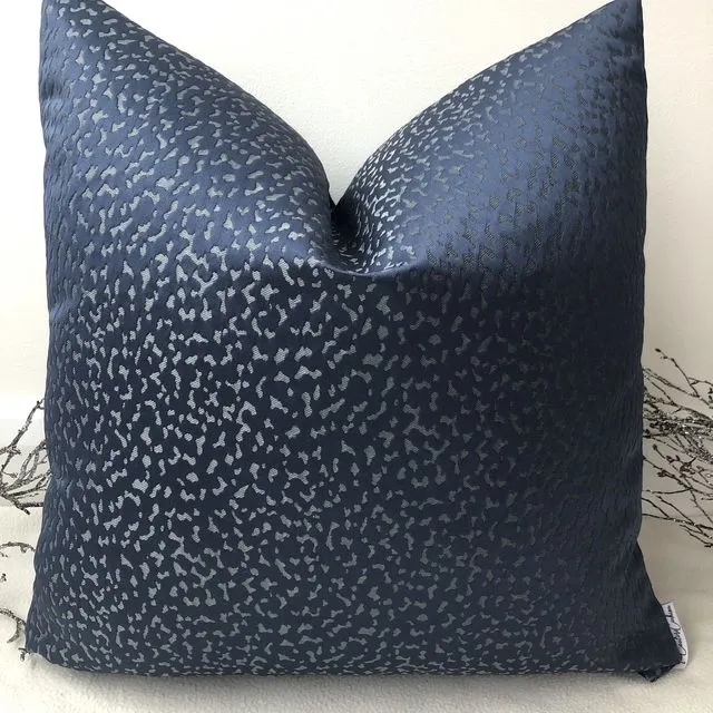 The Navy Blue Mossimo 20" Cushion/Cover Non-Piped