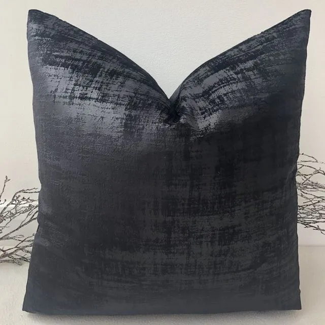 The Black Dolce 20" Cushion/Cover Non-Piped