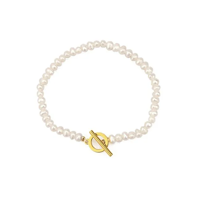 Freshwater Pearl Loop & Bar Bracelet in Gold