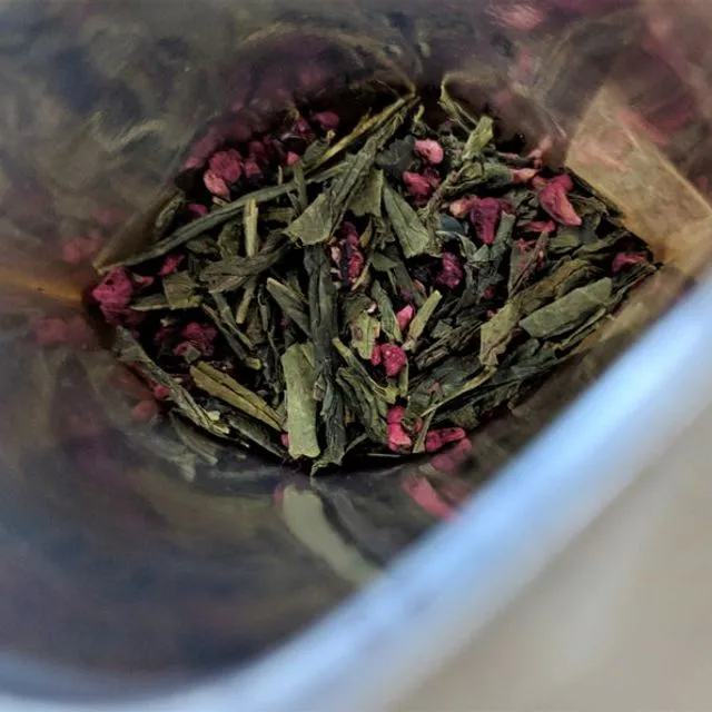 Organic Raspberry Green Tea - 2 ounces