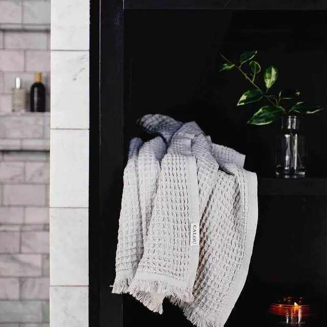 The Bonnie & Clyde Towel - Pearl Grey