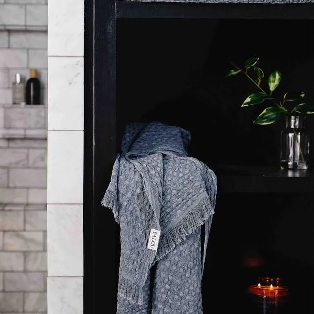 The Lincoln Towel - Vintage Charcoal Grey