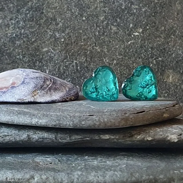 Keepsake Harbour blue Mini heart studs with sand from the beach