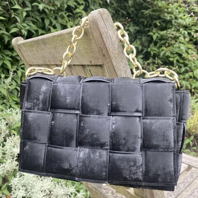 Matte quilted chain bag - Black
