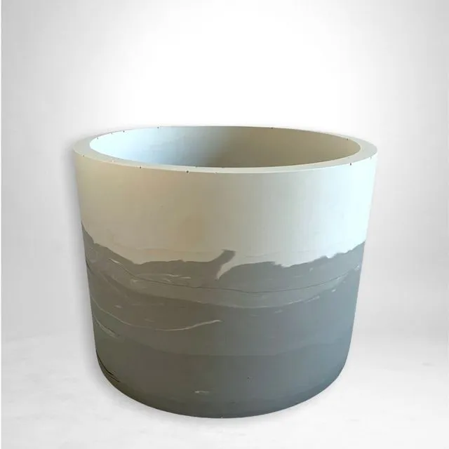 Ombre plant pot in grey