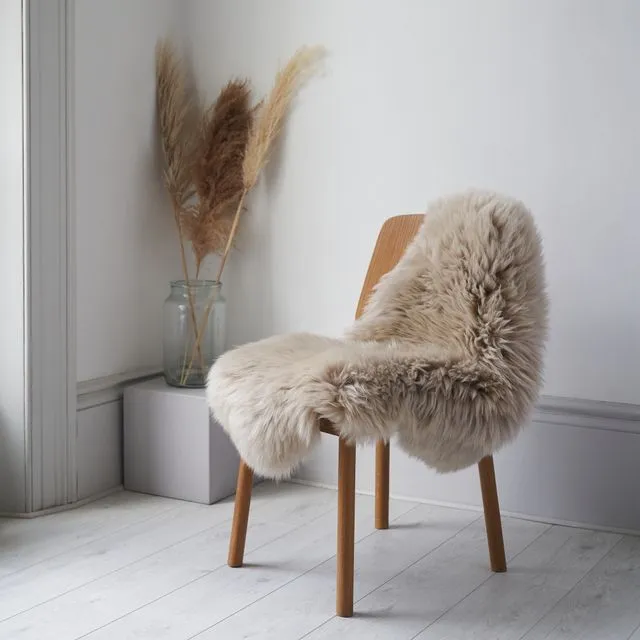 Ethically crafted sheepskin rug in Oyster