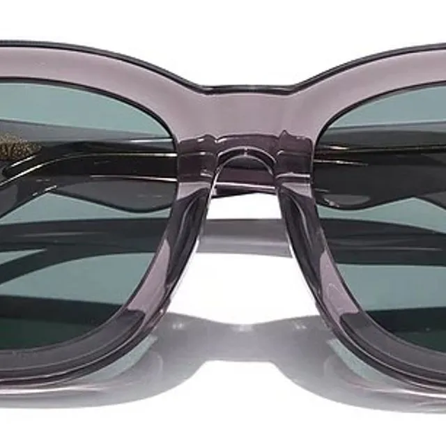 Juniper I - Ash Gray Butterfly Sunglasses - Green