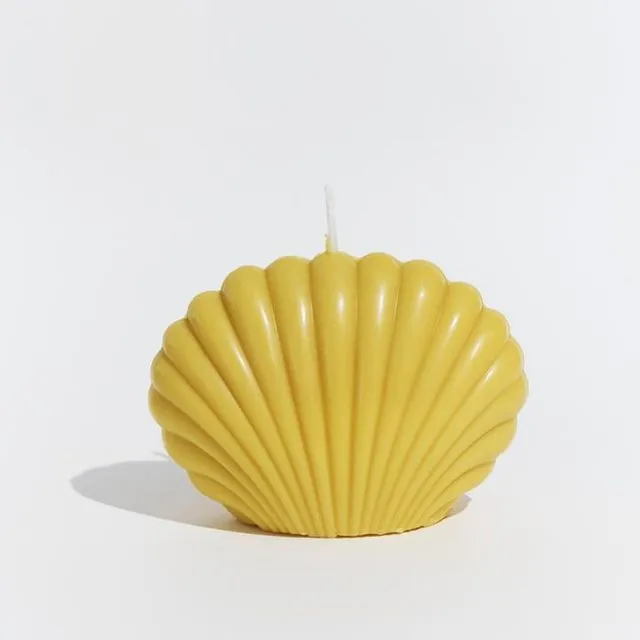 BIG SHELL CANDLE ‘TOREILLES’ IN MIMOSA