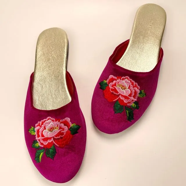 Embroidered peony in fuchsia velvet mules slippers