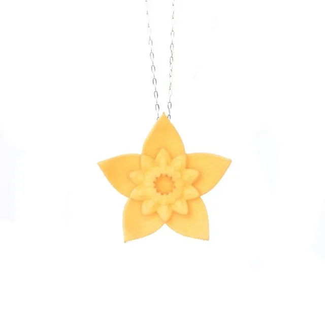 Single Flower Pendant - Dahlia (Silver Chain Citrus)