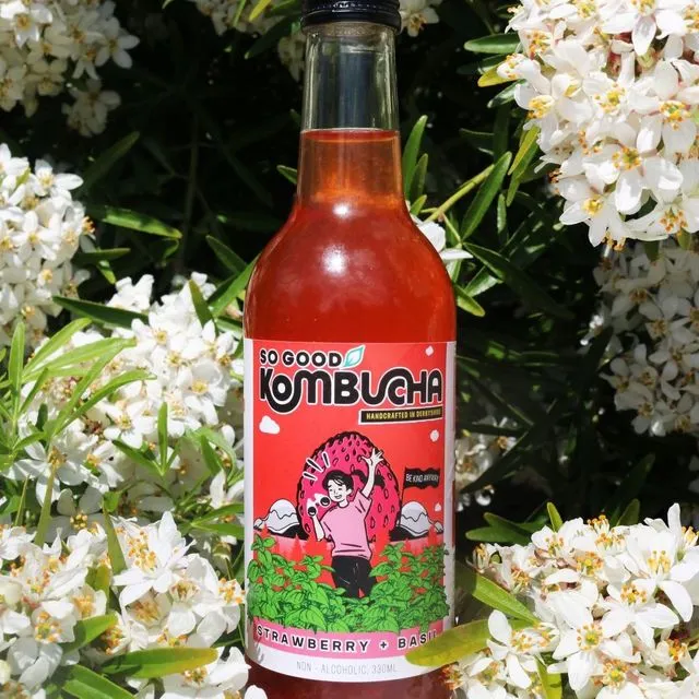 Strawberry & Basil Kombucha (330ml glass bottle)